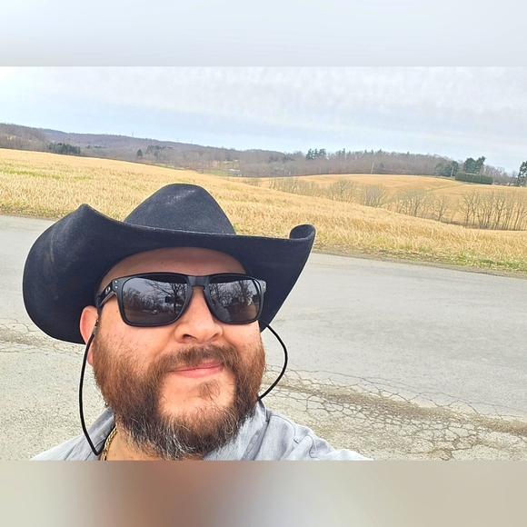 Meet your Posher, Bryan - Picture 4 of 8